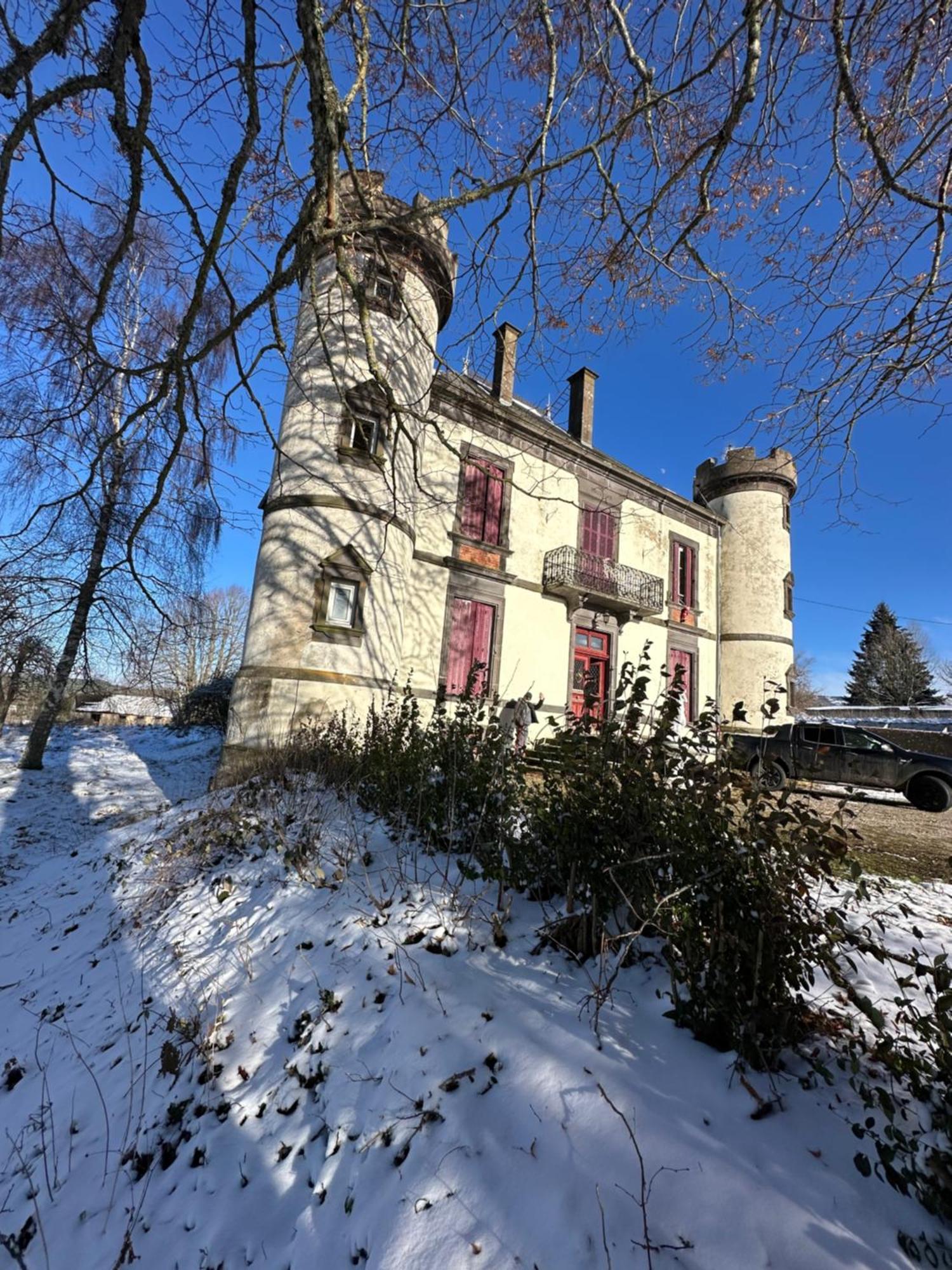 Le Chateau Giat Εξωτερικό φωτογραφία