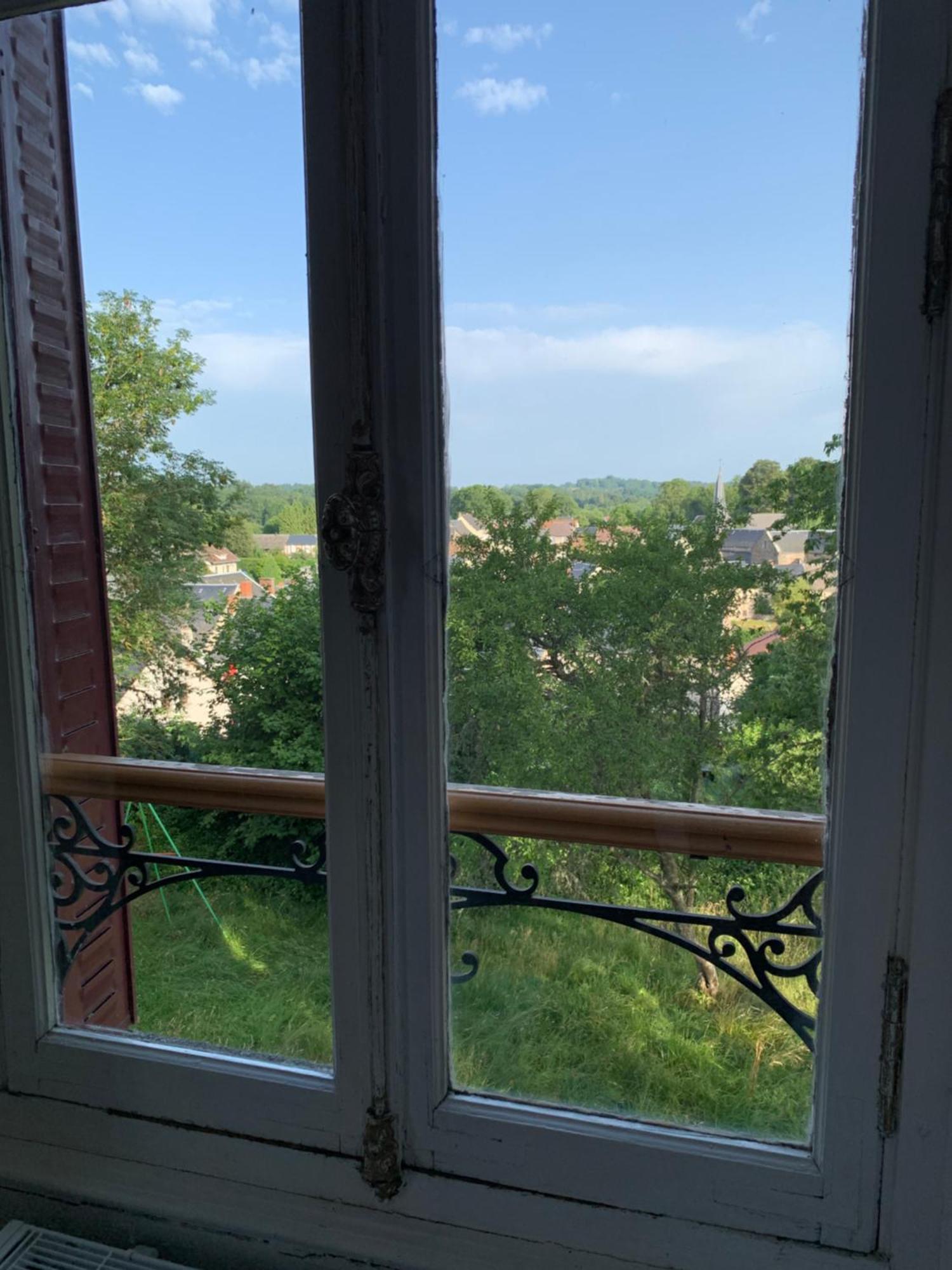Le Chateau Giat Εξωτερικό φωτογραφία